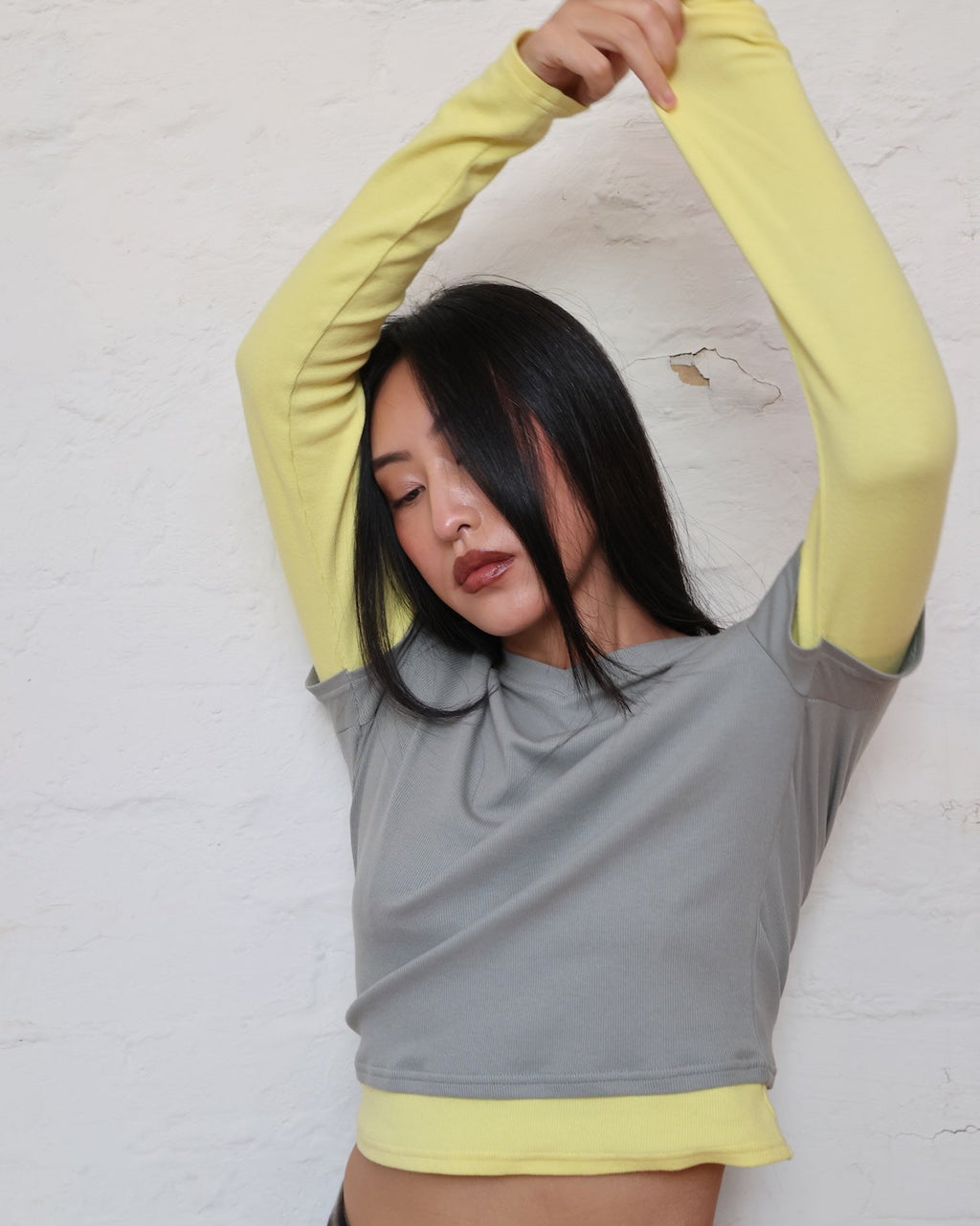 TEA BREAK DOUBLE SLEEVE TEE- Greige/yellow