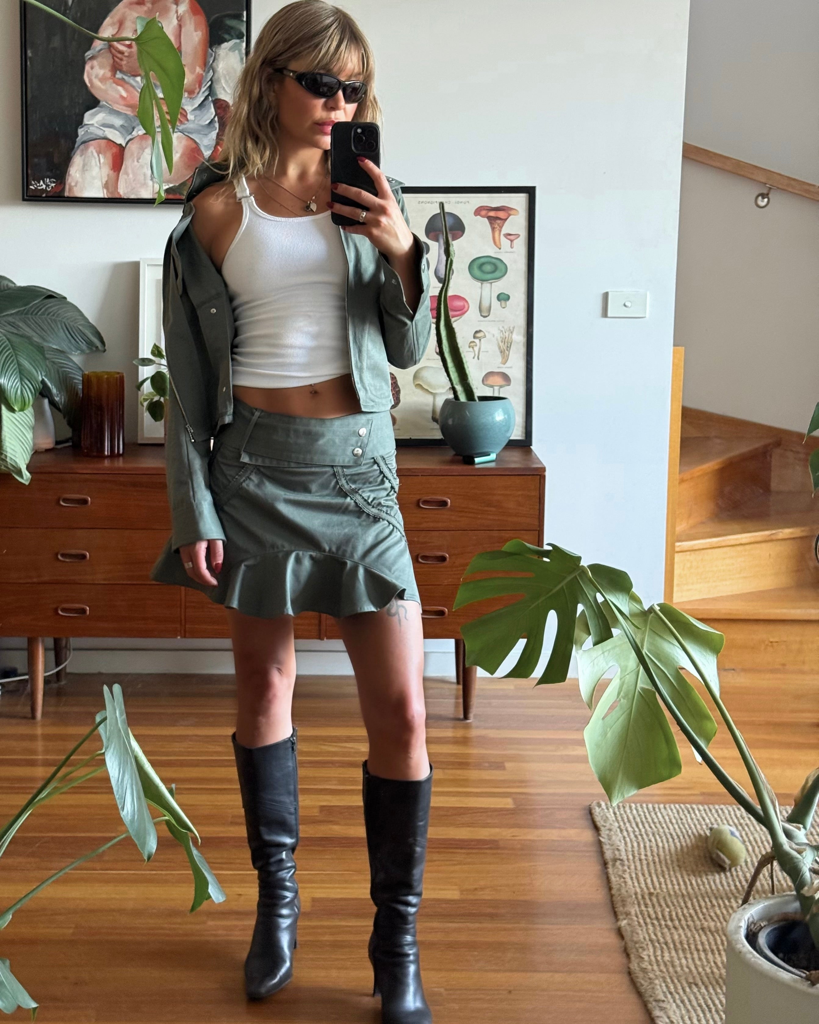 SCRUNCHED MINI SKIRT- DUSTY OLIVE
