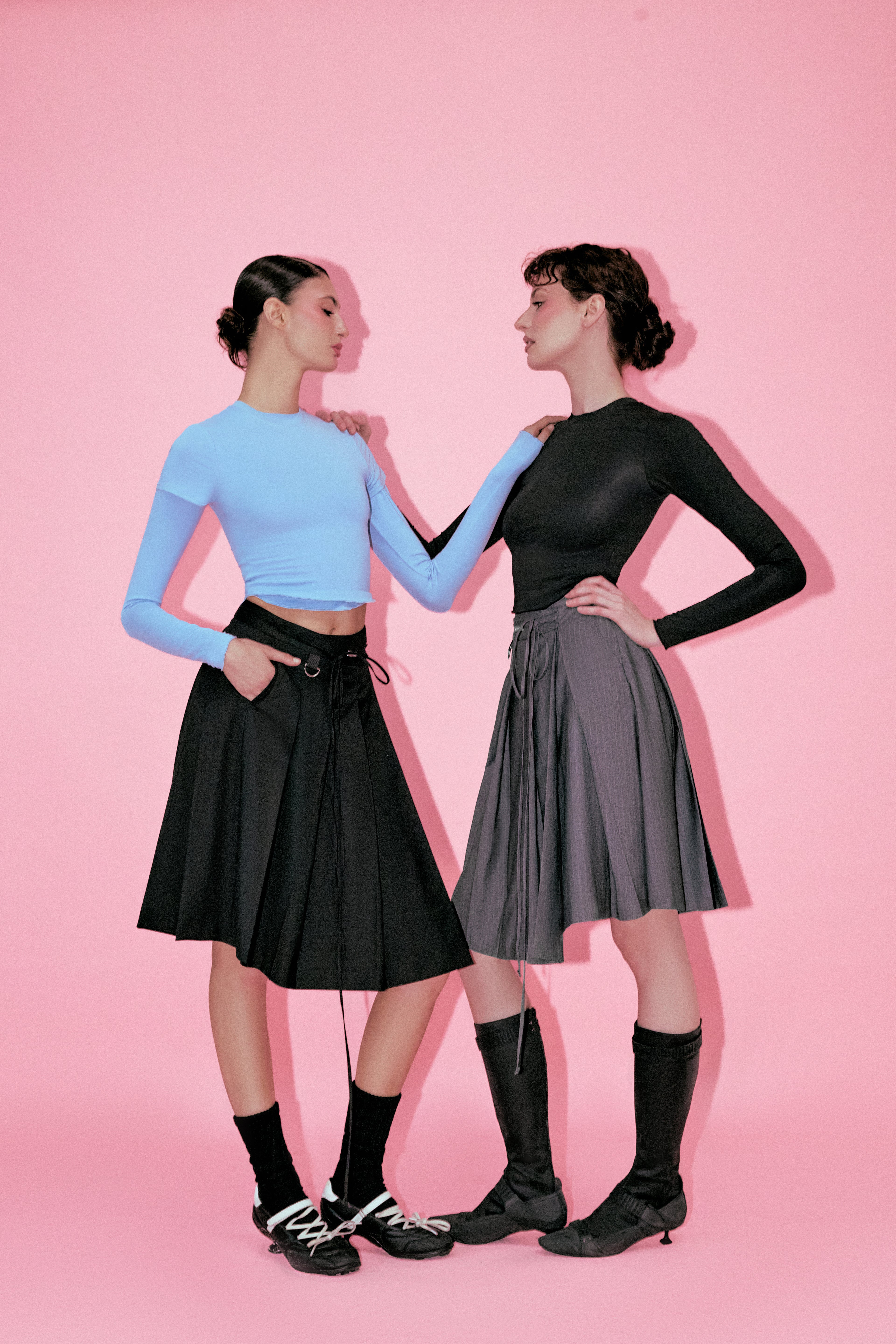PLEATED SKIRT- Black