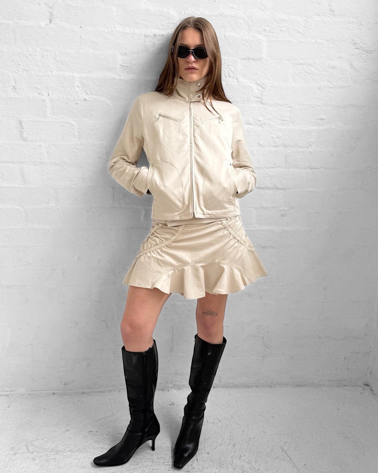 SCRUNCHED MINI SKIRT- SAND