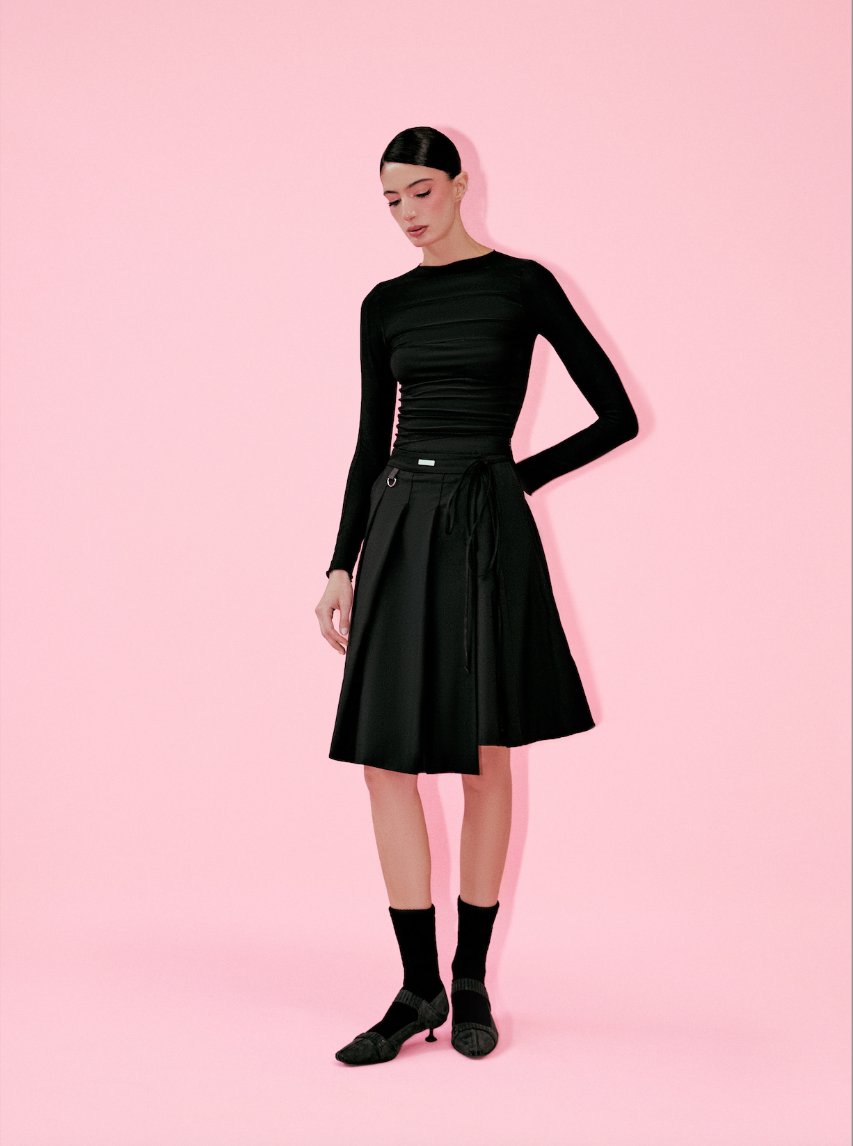 PLEATED SKIRT- Black