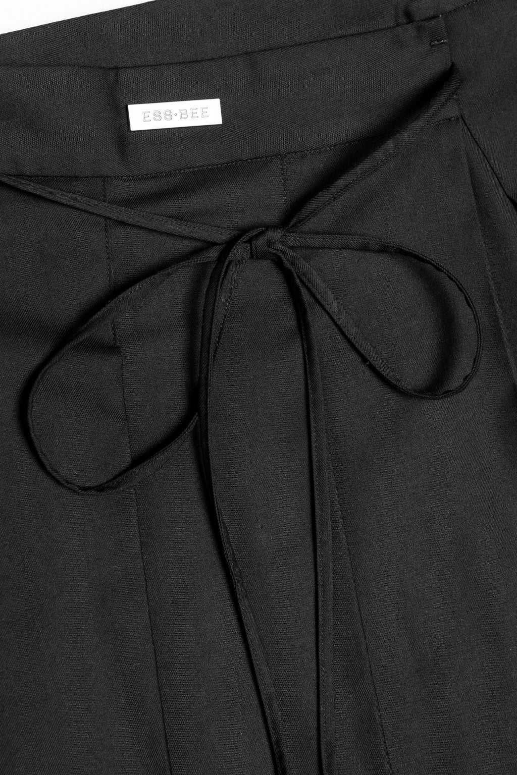 PLEATED SKIRT- Black